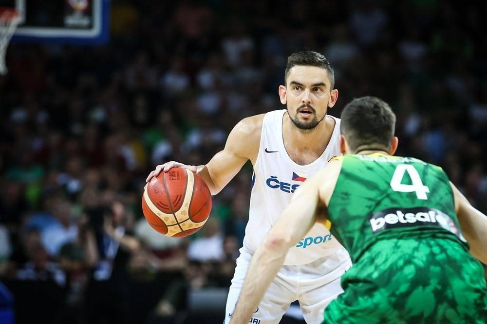 爱游戏官网太狠了！托特纳姆围绕CBA季后赛官宣签约马赛国际比赛日再遭质疑，Faker在老鹰比赛中高光表现的简单介绍